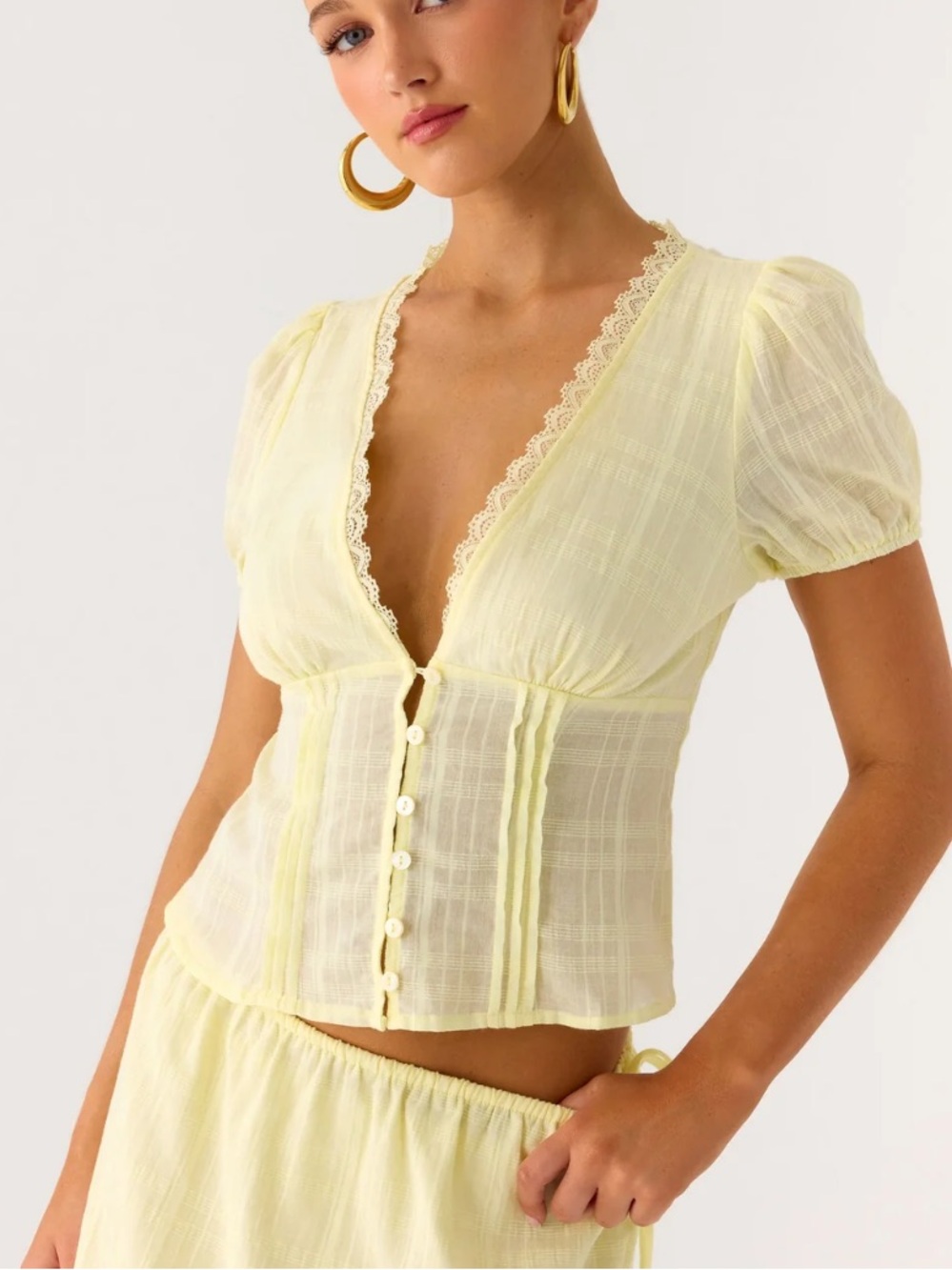 Peppermayo Sweet Lullaby Button Up Shirt
Bustier Shirt in Lemon Yellow Large